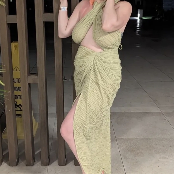 PrettyLittleThing Lime Asymmetrical Dress - Picture 3 of 6